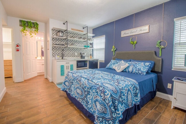 Building Photo - 2014 Newman St Unit ID1094203P