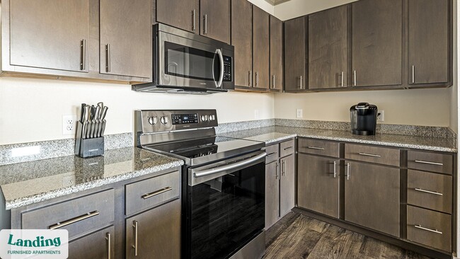 Photo - 12500 Shadowglen Trce Unit 8303