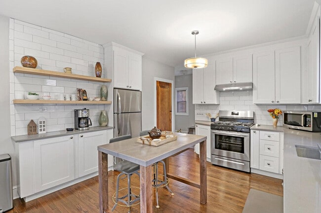 Photo - 1317 N Jackson St Unit SI ID1265539P