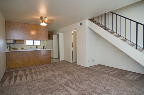 Photo - Hillcrest Court Apartments