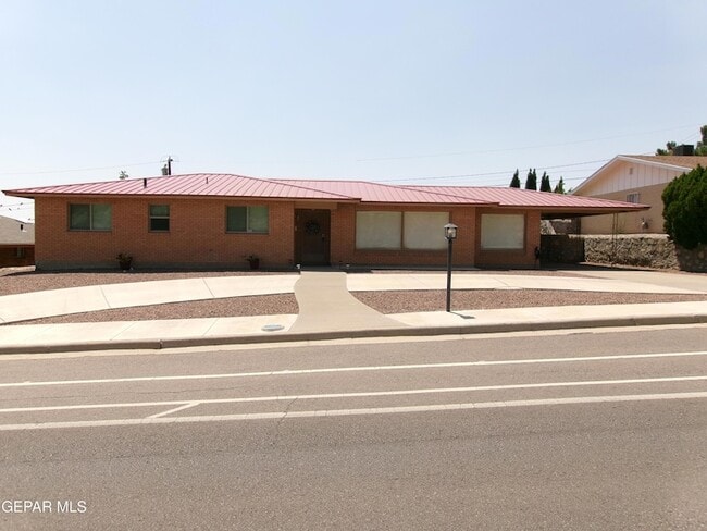 Building Photo - 4317 N Stanton St