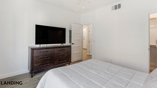 Photo - 2555 N Rancho Dr Unit 3081