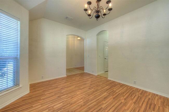 Photo - 1632 Belvedere Pl
