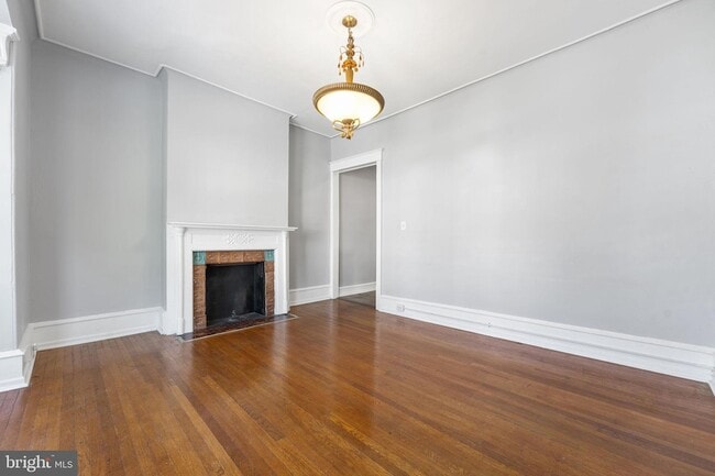 Photo - 246 W Abbottsford Ave