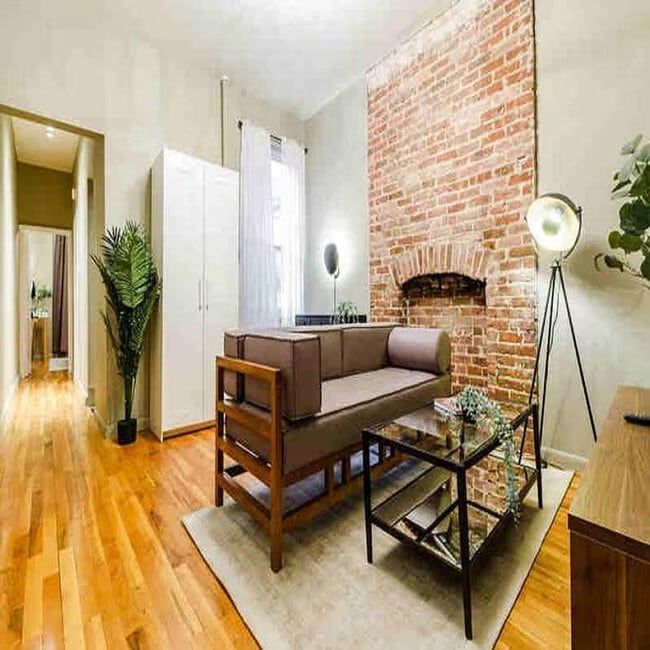 Building Photo - 104 W 83rd St Unit ID1323892P