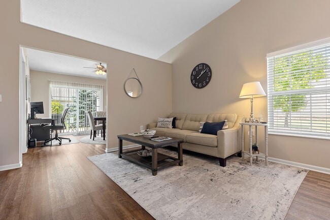 Photo - Redwood Brownstown Telegraph Road