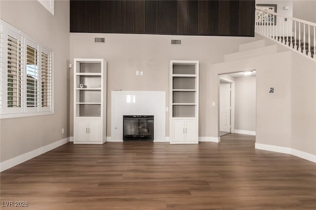 Photo - 264 Pointe Ranier Ave