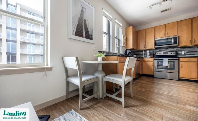 Photo - 1550 N Raleigh St Unit W-426