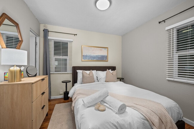 Photo - 223 28th St Unit ID1330859P