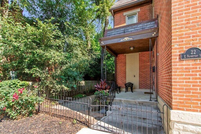 Photo - 22 E Frankfort St