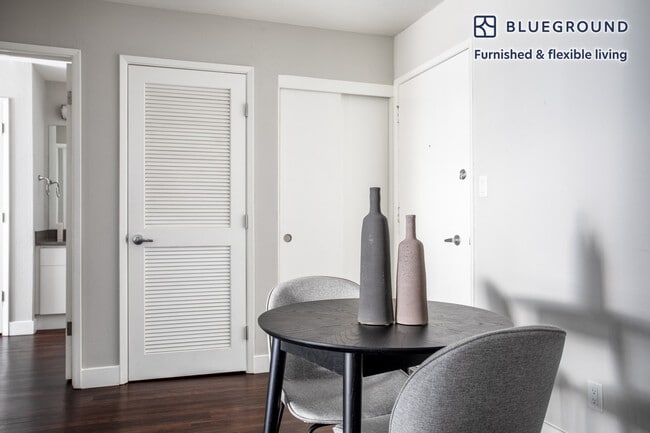 Photo - 655 S Fair Oaks Ave Unit FL2-ID367