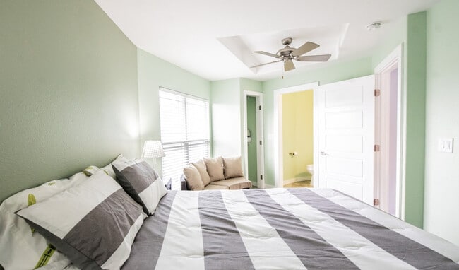 Photo - 1923 Eleventh Street-SI ID1023230P Unit SI ID1023230P