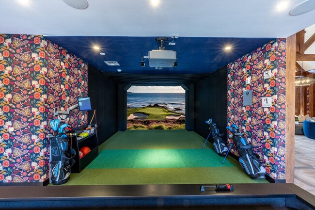 Photo - Halstead Franklin