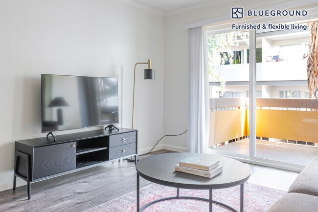 Photo - 141 Wellesley Cres Unit FL2-ID2090