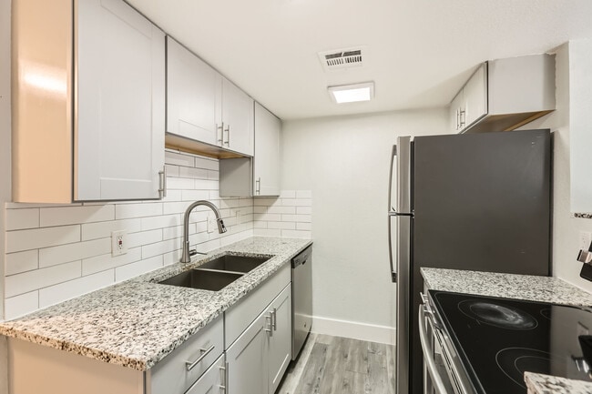 Photo - Ava North & South