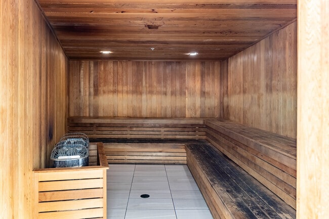 Sauna - Midtown 5
