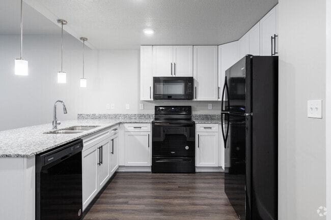 1BR, 1BA - Kitchen - Residence at South Haven Farms