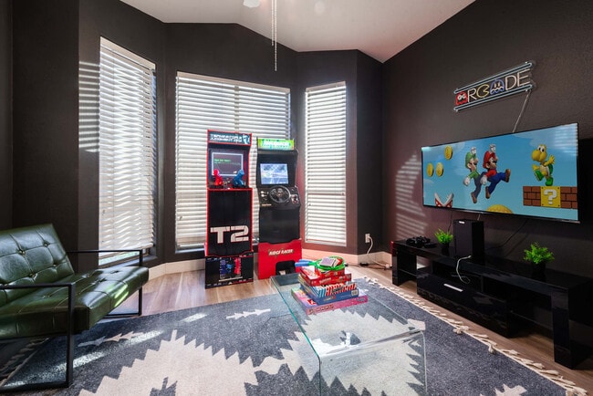 Photo - 5924 E Woodridge Dr Unit ID1244926P