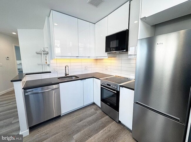 Photo - 700 Roeder Rd Unit 103