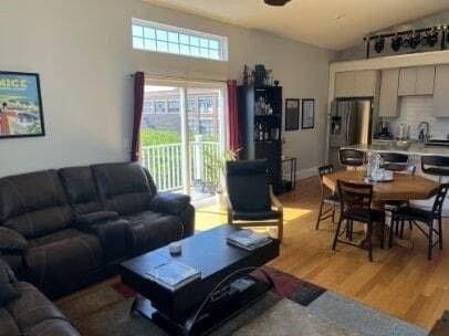 Photo - 204 Spencer Ave Unit 10