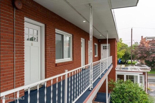 Photo - 195 S Broadway Unit 7