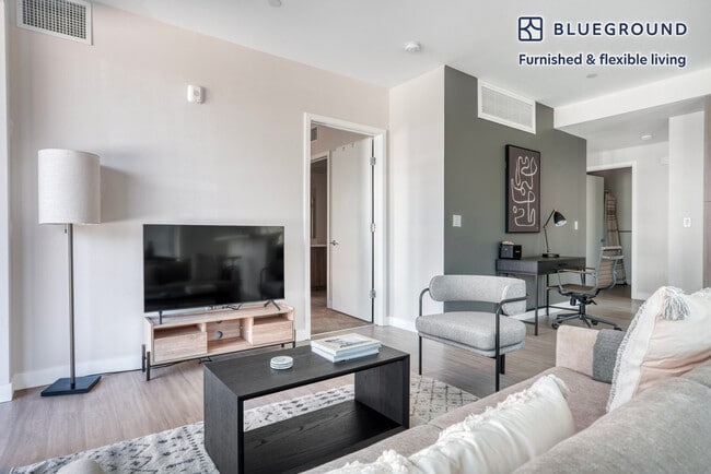 Photo - 1545 San Antonio St