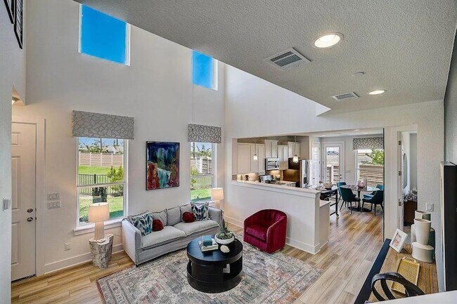 Photo - 2027 Cora Ivy Ln