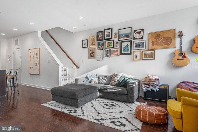 Photo - 2013 E York St