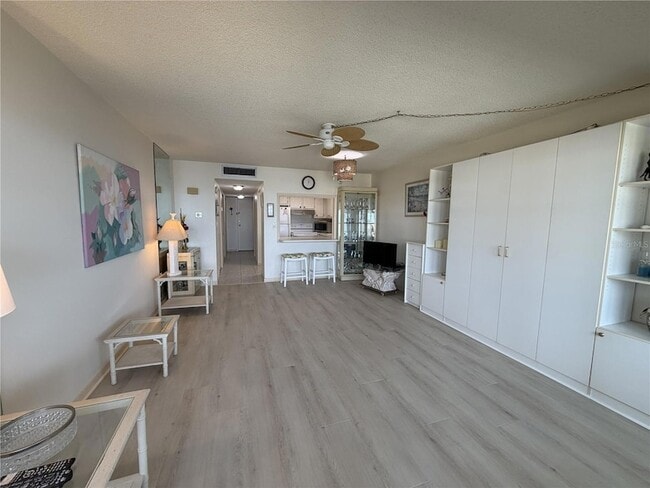 Photo - 4550 Cove Cir Unit 1205