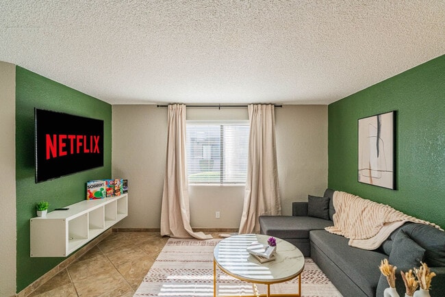 Building Photo - 8550 E McDowell Rd Unit ID1374244P