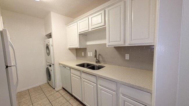 Photo - 9707 Richmond Ave. Unit 14