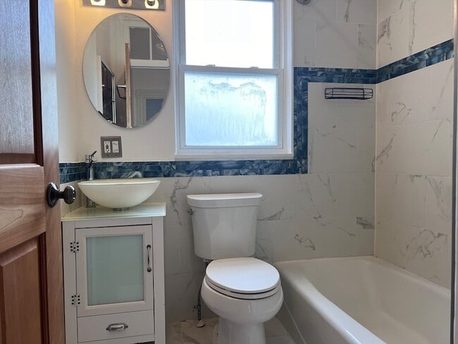 Photo - 112 Franklin St Unit 2