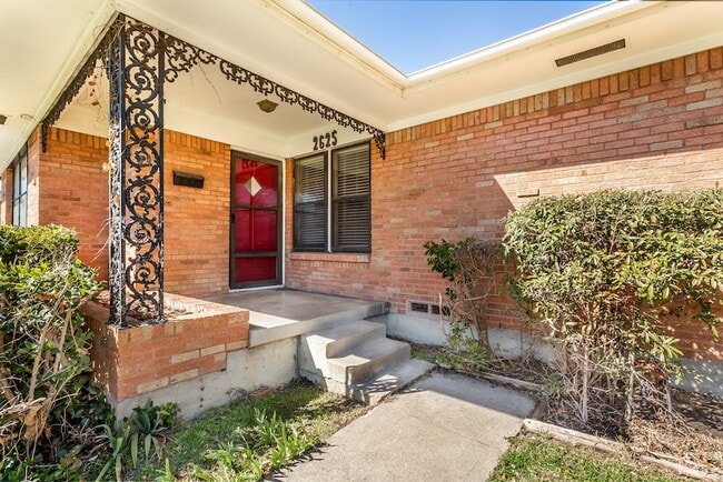 Photo - 2625 San Medina Ave