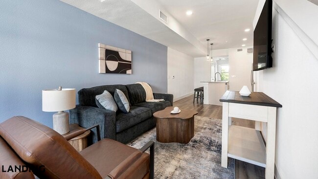 Building Photo - 6525 Ed Bluestein Blvd Unit 7111