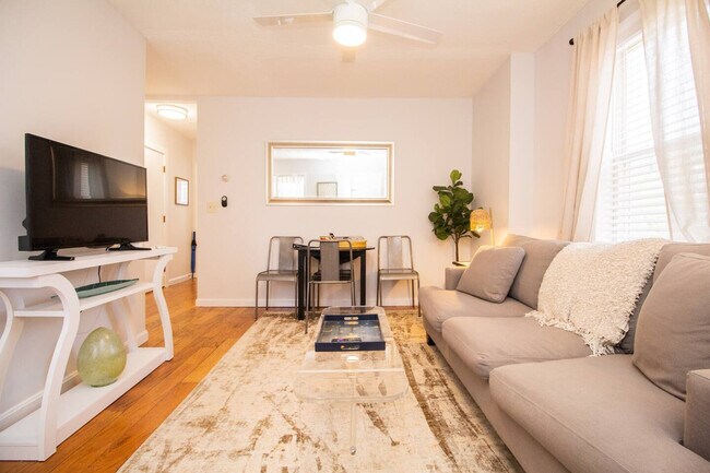 Photo - 1002 Tremont St Unit SI FL1-ID1237929P