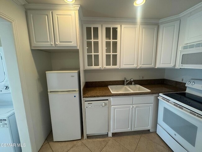 Photo - 710 Calle Cardo Unit B