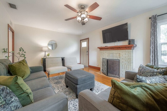 Photo - 1200 E Paris St Unit SI ID1053141P