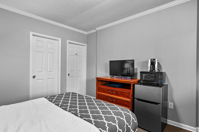 Photo - 18732 Dix Toledo Rd Unit ID1262257P