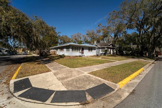 Photo - 64 Fullerwood Dr
