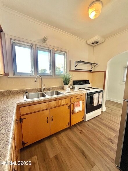 Photo - 531 E Taylor St