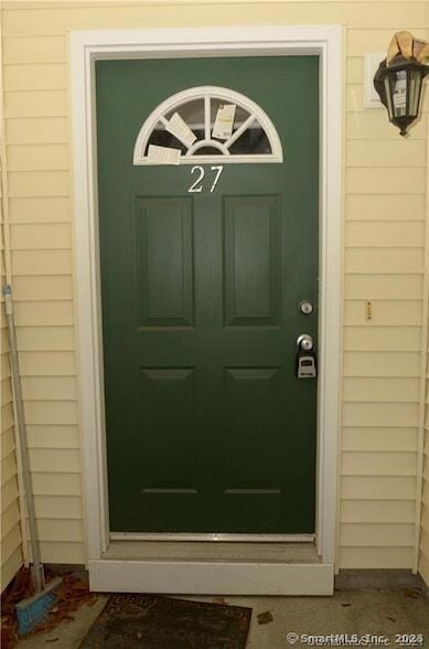 Photo - 527 W Thames St