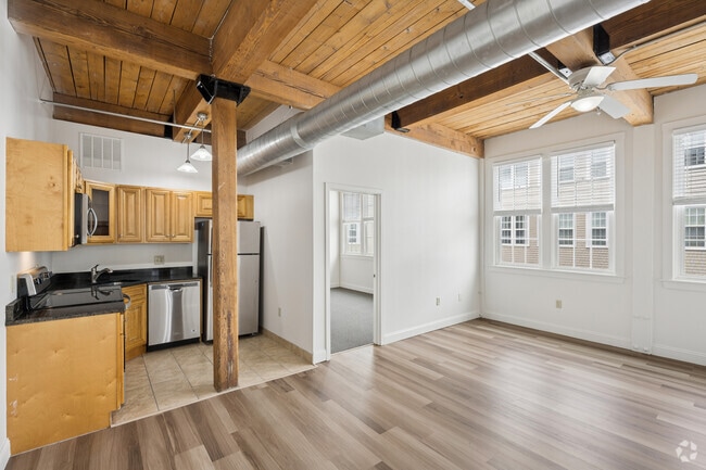 2BR, 2BA - 805SF - Kitchen/ Dining Room - Emerson Shoe Lofts