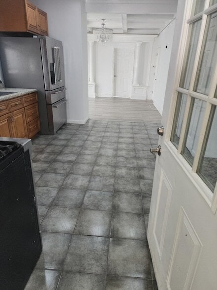 Photo - 703 Schuyler Ave