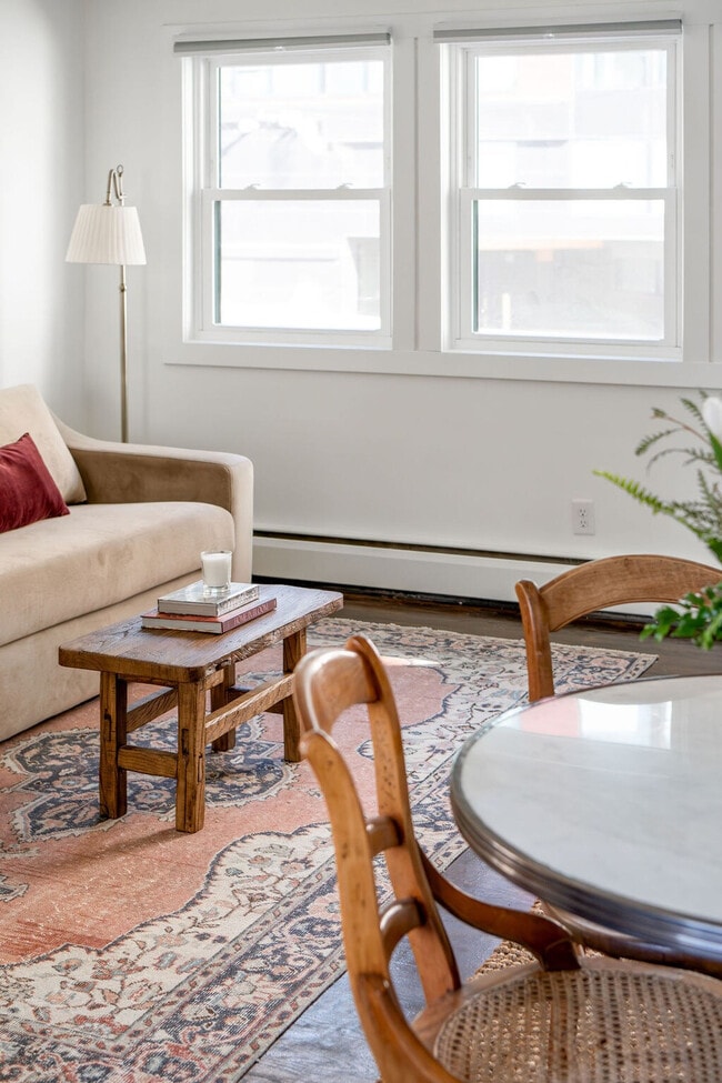 Building Photo - 202 S Henry St Unit SI ID1468343P