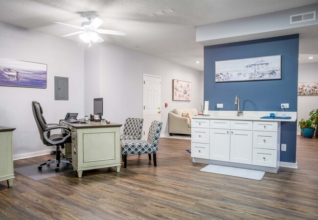 Photo - Orchard Park