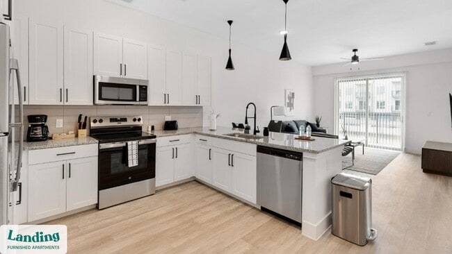 Building Photo - 650 E Sycamore St Unit 3213.1408285