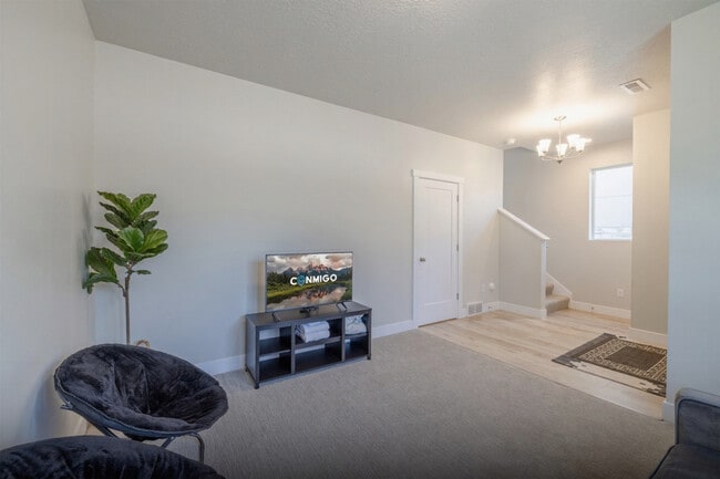 Photo - 1024 W 400 S Unit SI ID1249878P