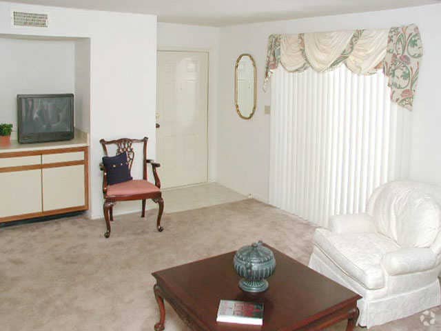 Living Room - The Greens at Old St. Augustine