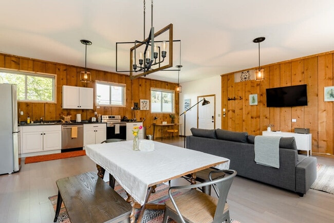 Photo - 4403 W Alpine St Unit ID1324062P