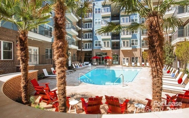 Building Photo - 205 S Kings Dr Unit S3